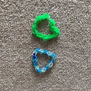 White,blue and light tele Rainbow loom bracelet